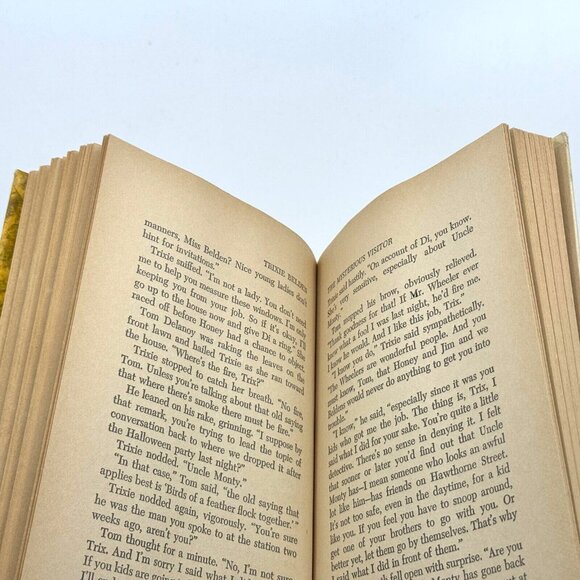 Trixie Belden and the Mysterious Visitor Hardcover by Campbell, Julie / 1970 - Picture 7 of 10